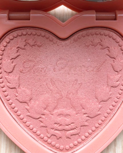 ラブ フラッシュ ロングラスティング 16H ブラッシュ/Too Faced/パウダーチークを使ったクチコミ(4枚目)