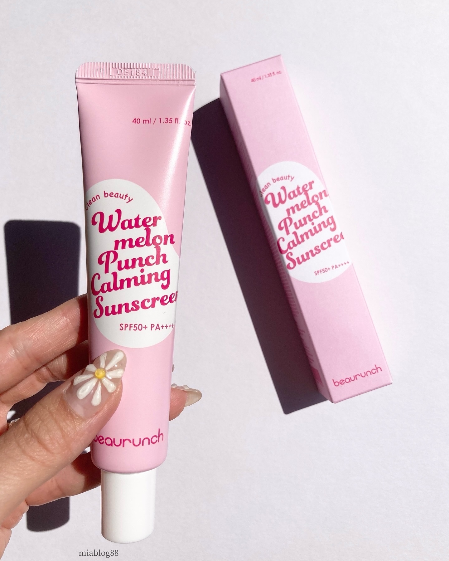 ウォーターメロン パンチ カミング サンスクリーン / スイカサンクリーム / SPF 50+ PA++++  /ビューランチ/日焼け止めクリームを使ったクチコミ（2枚目）