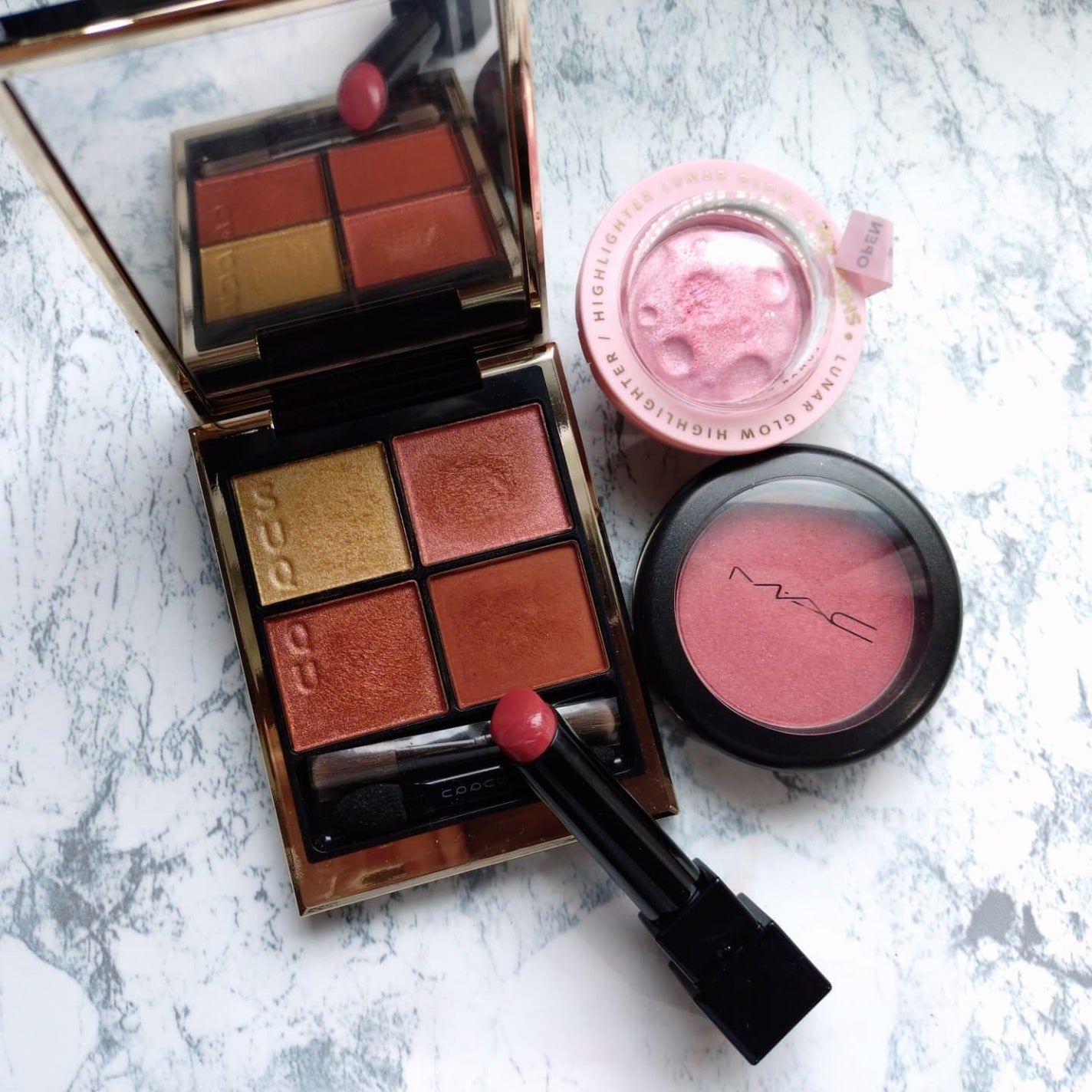 シグニチャー カラー アイズ/SUQQU/アイシャドウパレットを使ったクチコミ(3枚目)