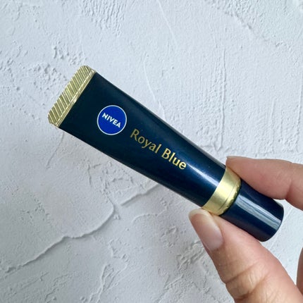 ニベア ロイヤルブルーリップ 濃密美容ケア/ニベア/リップ美容液を使ったクチコミ(1枚目)