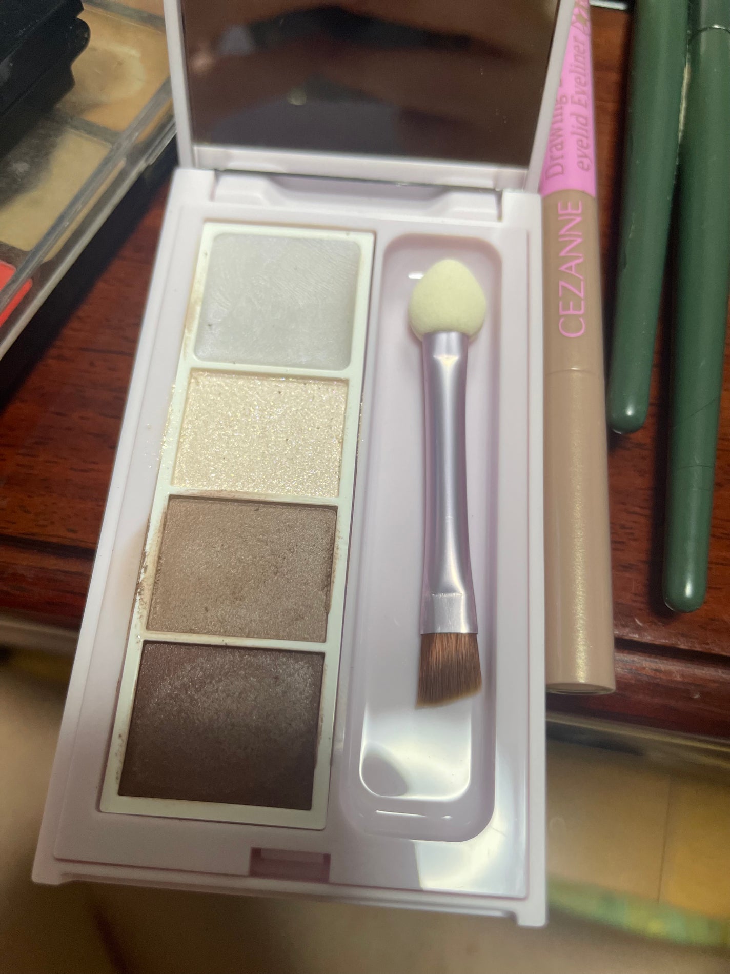 イージールックチェンジアイパレット/MIRAGEM/アイシャドウパレットを使ったクチコミ(2枚目)