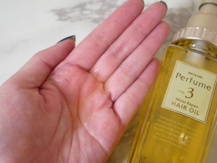 モイストリペア ヘアオイル/mixim Perfume/ヘアオイルを使ったクチコミ(2枚目)