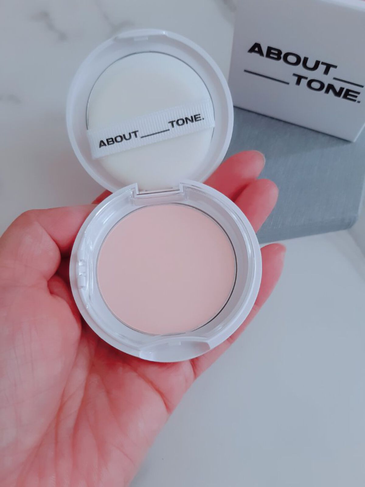グローパウダーパクト/ABOUT TONE/プレストパウダーを使ったクチコミ(4枚目)