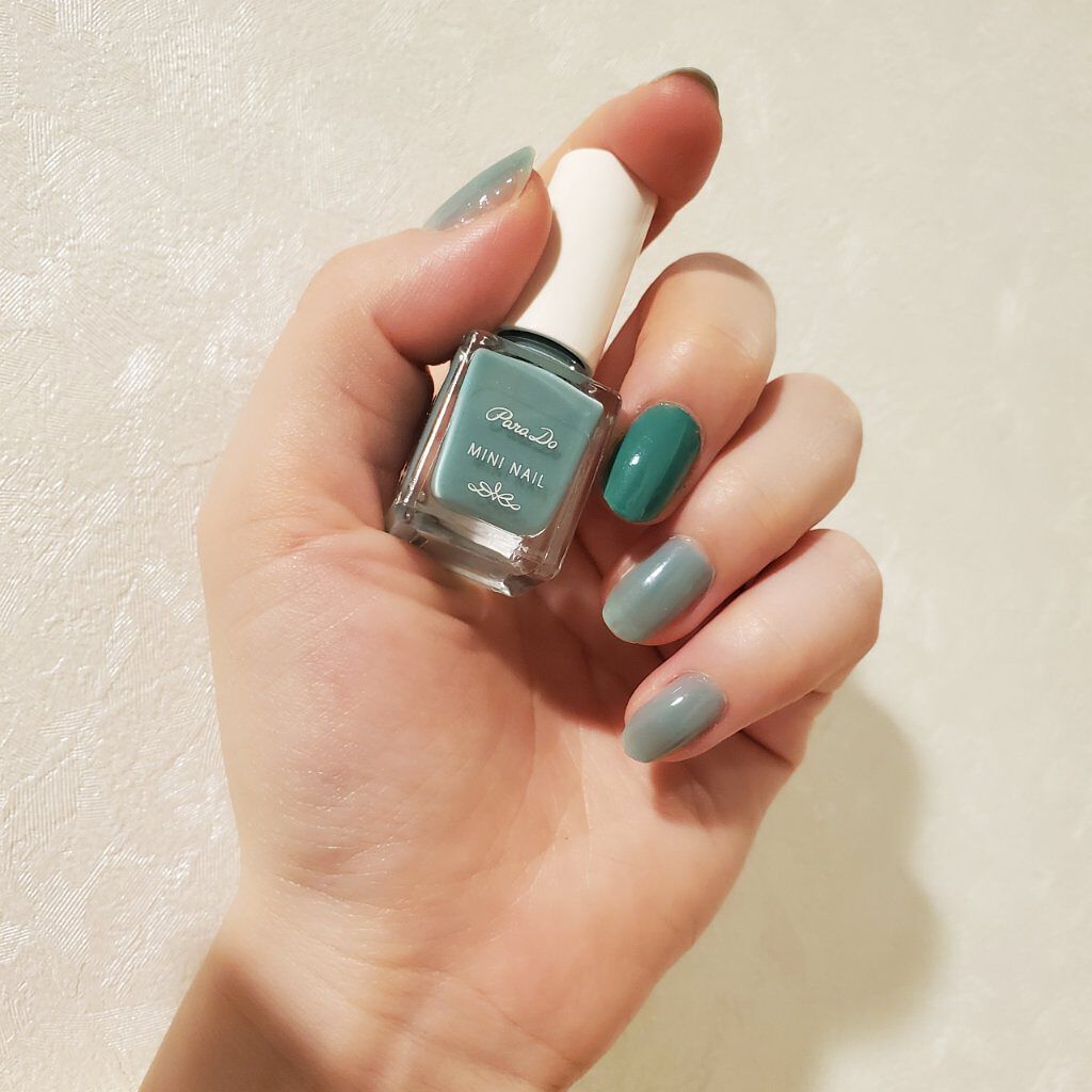 ミニネイル GN02 グリーンカルサイト/パラドゥ/マニキュアを使ったクチコミ（1枚目）