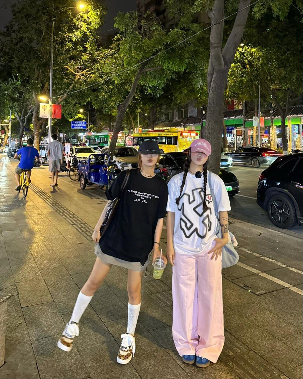 ひとみ on LIPS 「その場で呼べばすぐに来てくれる友情はとても楽しいです#コーデ#..」(2枚目)