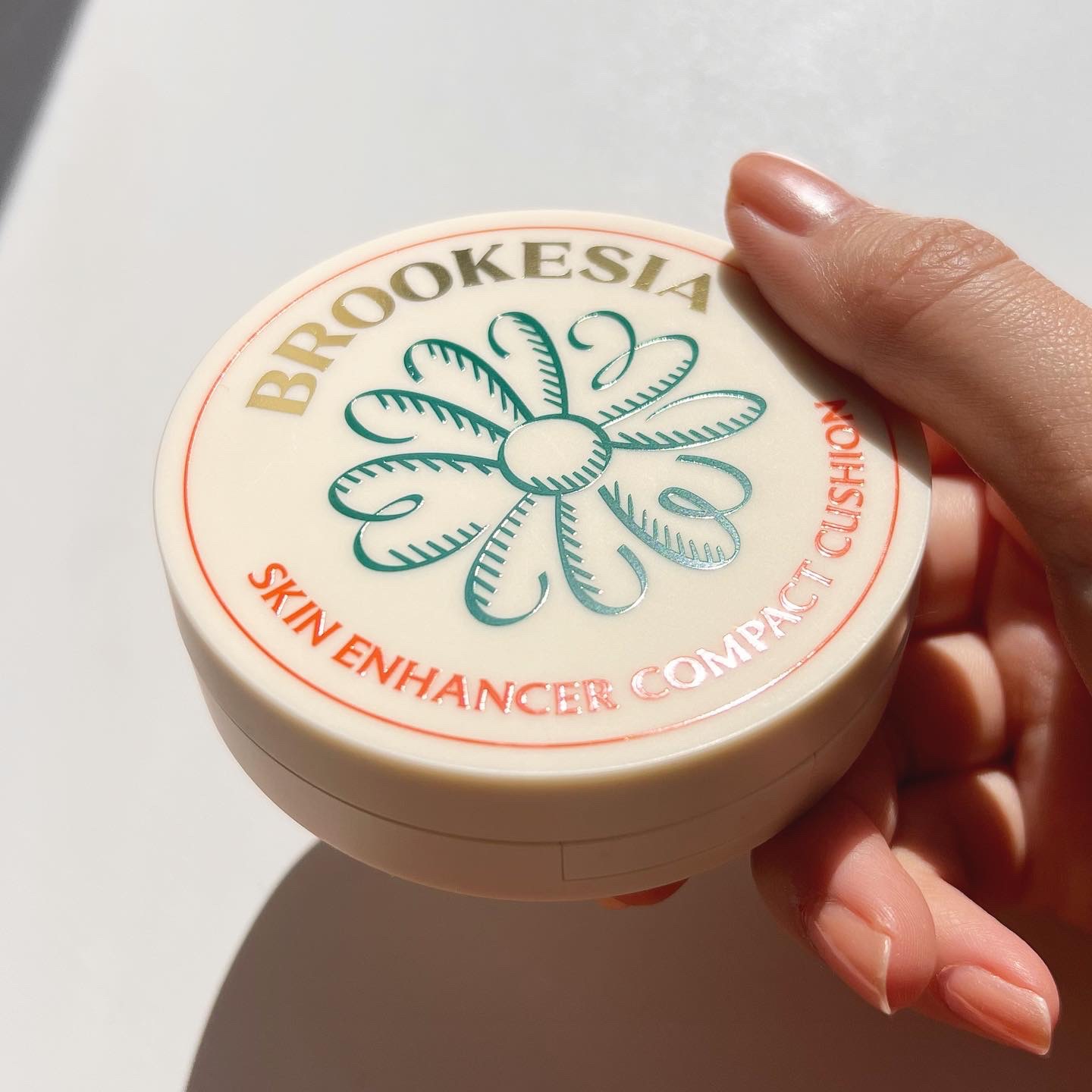スキンエンハンサー コンパクトクッション（グロー) #2 ソフトロジー/BROOKESIA/クッションファンデーションを使ったクチコミ（2枚目）