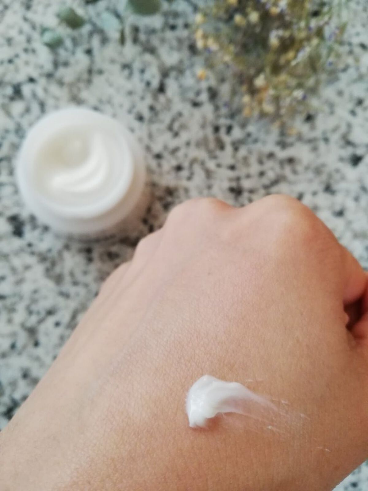 ひめゆりSCクリームW10/ひめゆり/フェイスクリームを使ったクチコミ（2枚目）