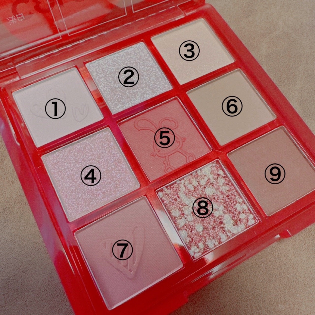 干支シリーズ卯年9色アイシャドウパレット COLORKEY