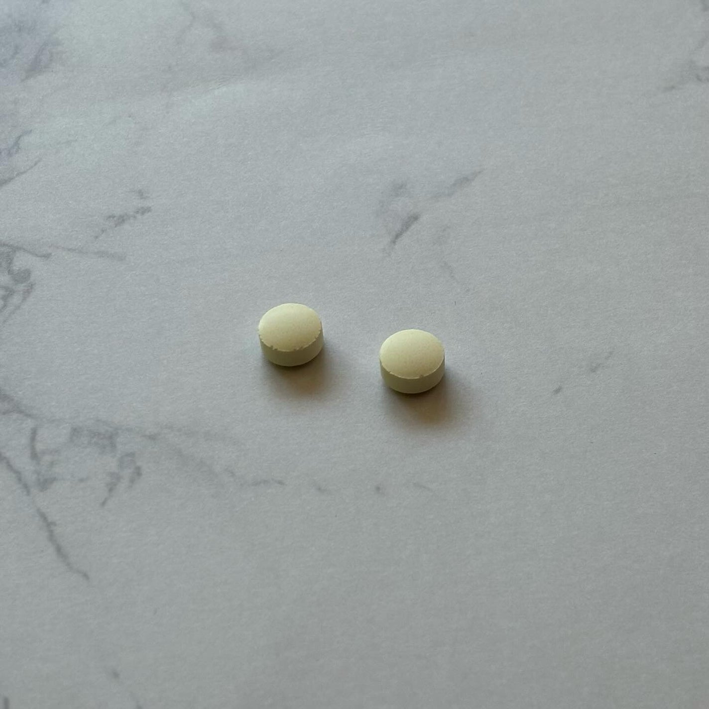 Yumi on LIPS 「❤︎2023.9.21発売❤︎むくみま専科*水なし🆗1日2粒/..」(4枚目)