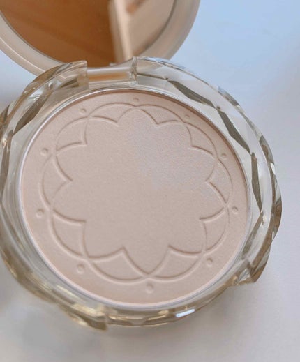 UVシルクカバーパウダー/CEZANNE/プレストパウダーを使ったクチコミ(3枚目)