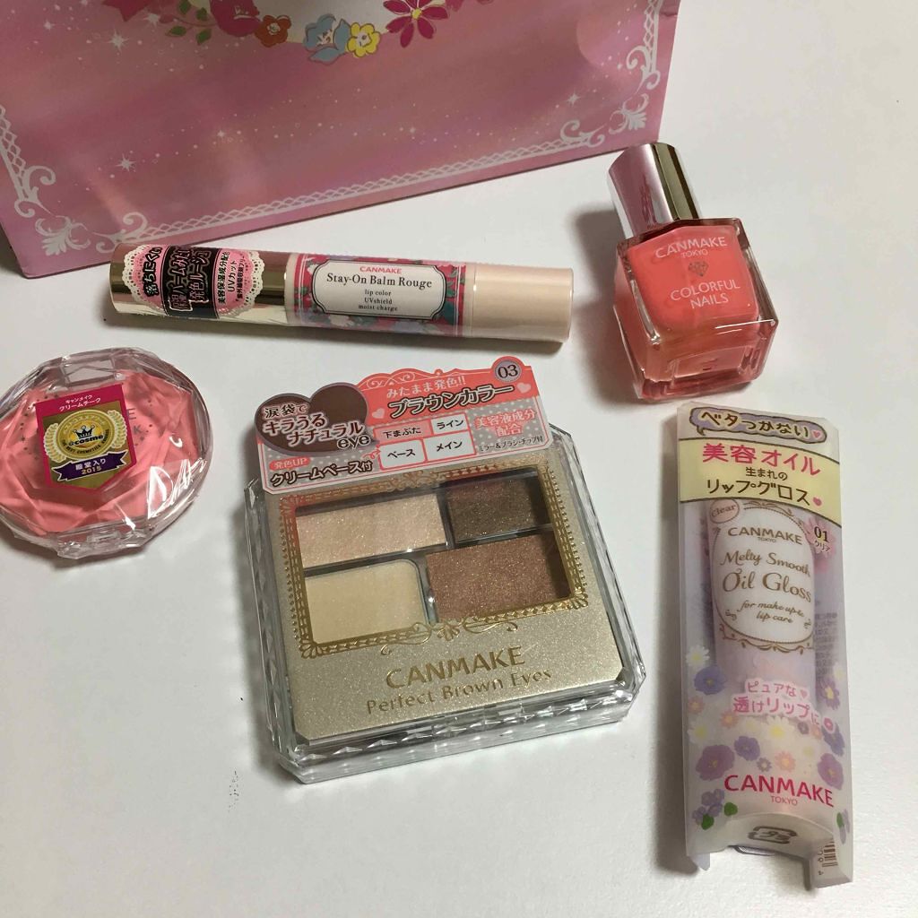 キャンメイク 福袋 2018のクチコミ「早起きしてキャンメイクとセザンヌの福袋GETしてきました💕

今回の福袋はどちらかというと私は.....」（3枚目）