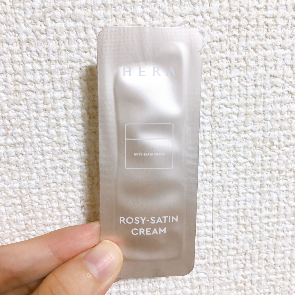 ロージーサテンクリーム/HERA/フェイスクリームを使ったクチコミ(4枚目)