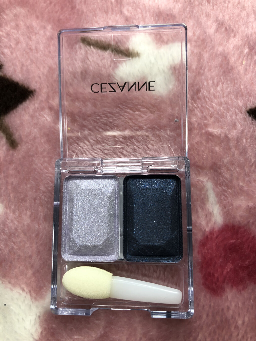 グリッツ グロウ アイカラー 001/リンメル ロンドン/リキッドアイシャドウを使ったクチコミ（3枚目）