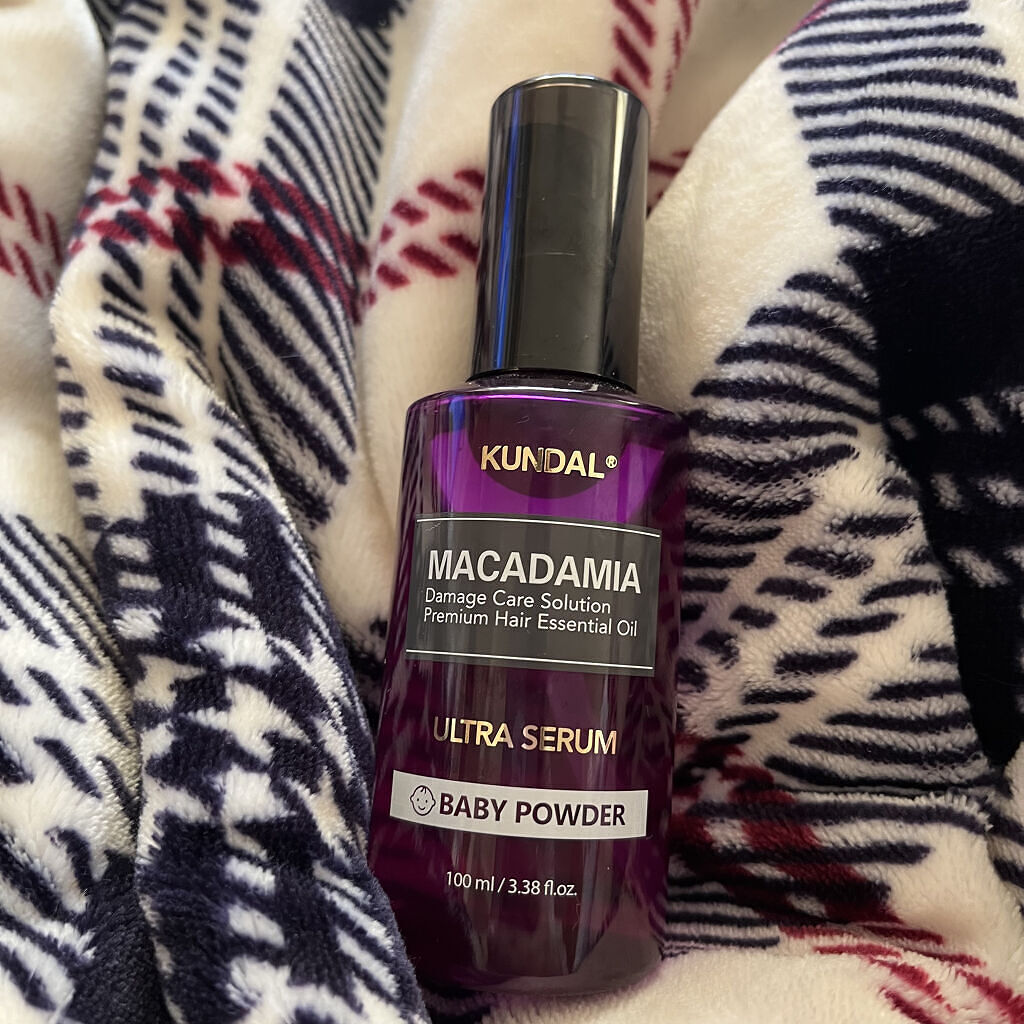 クンダル マカダミア ウルトラヘアセラム  ベビーパウダー(Baby Powder)/KUNDAL/ヘアオイルを使ったクチコミ（1枚目）
