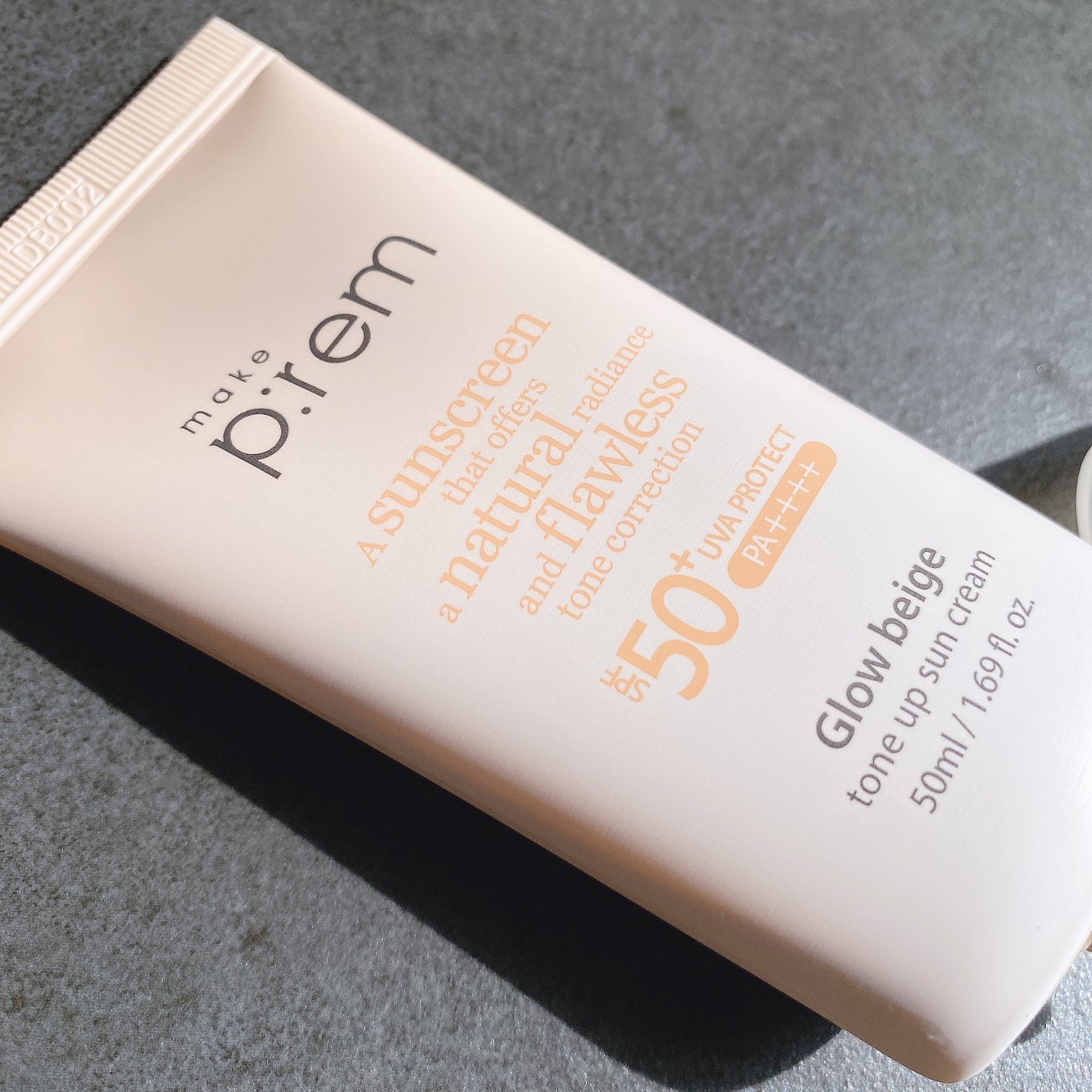 グローベージュトーンアップ日焼け止め/make prem/日焼け止めクリームを使ったクチコミ(6枚目)