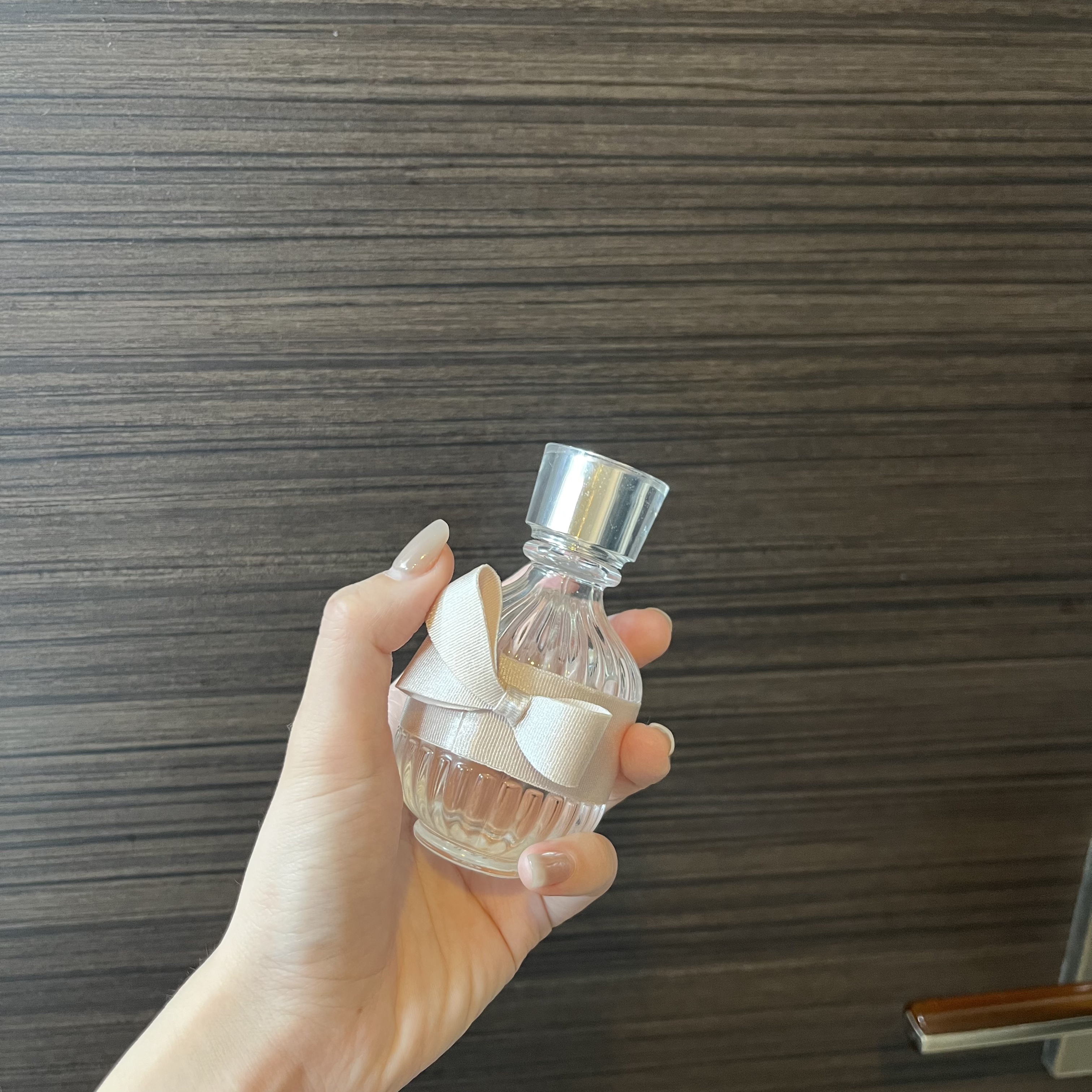 キモノ　ユイ　オードトワレ/DECORTÉ/香水(レディース)を使ったクチコミ（1枚目）