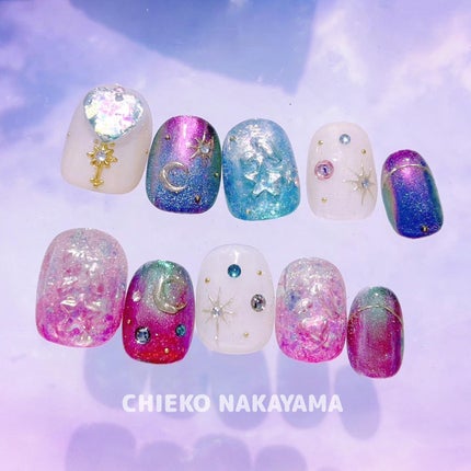 なかやまちえこ on LIPS 「魔法少女のネイル🪄⠀⠀青のデザインはネイルスクール@nails..」(2枚目)