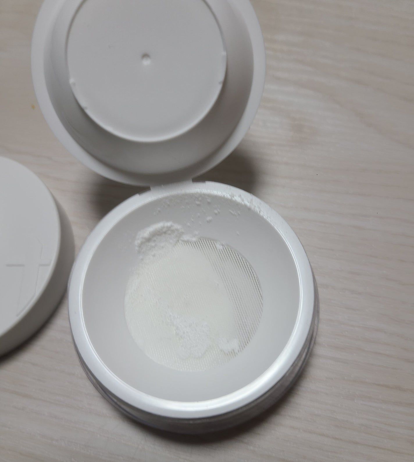 トランスルーセントセットフィニッシングパウダー/TFIT/ルースパウダーを使ったクチコミ(3枚目)