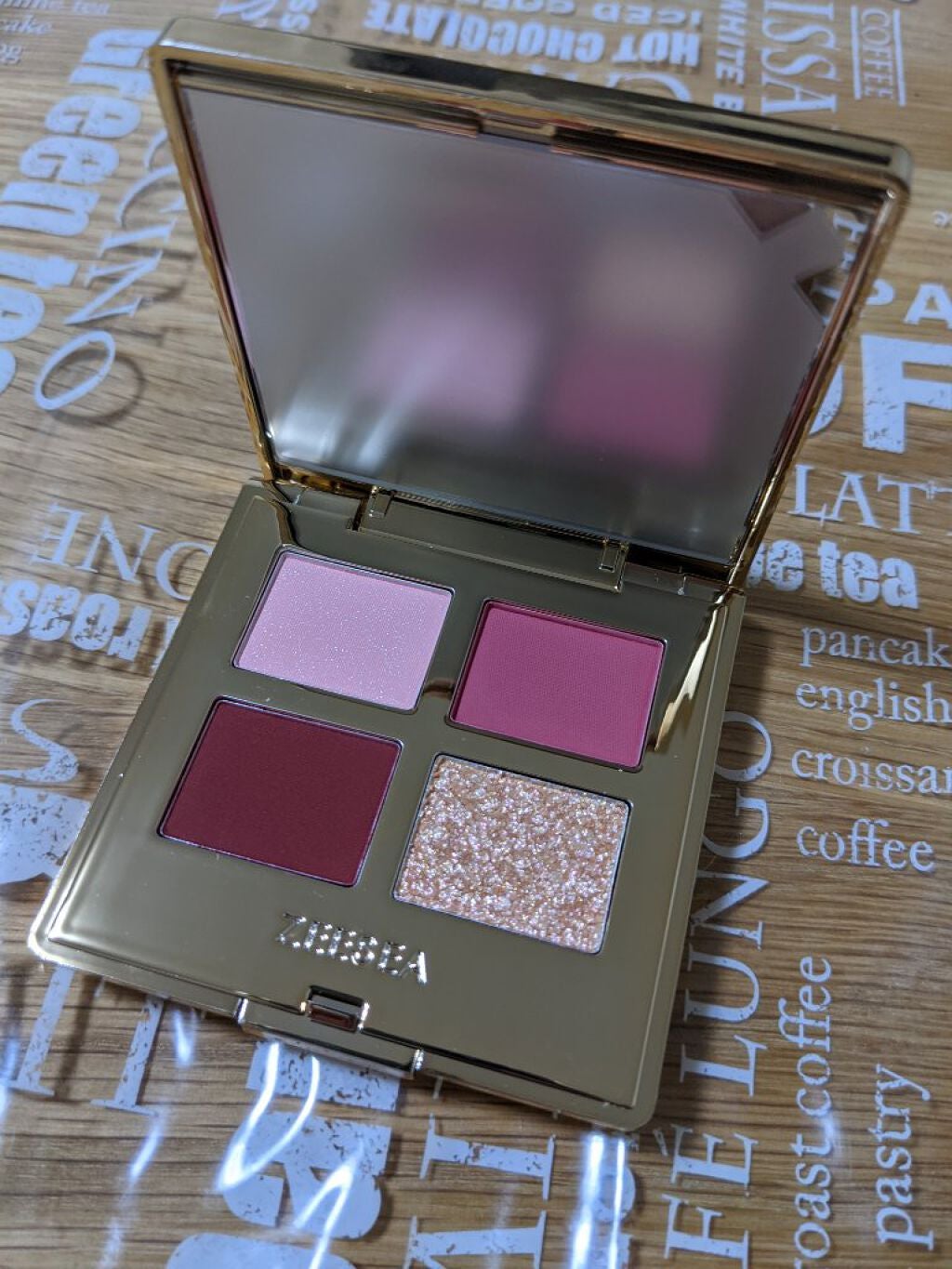 ドリームランドアイシャドウ ( 4シェード )/ZEESEA/アイシャドウパレットを使ったクチコミ(2枚目)