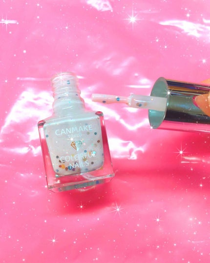 カラフルネイルズ/キャンメイク/マニキュアを使ったクチコミ(2枚目)