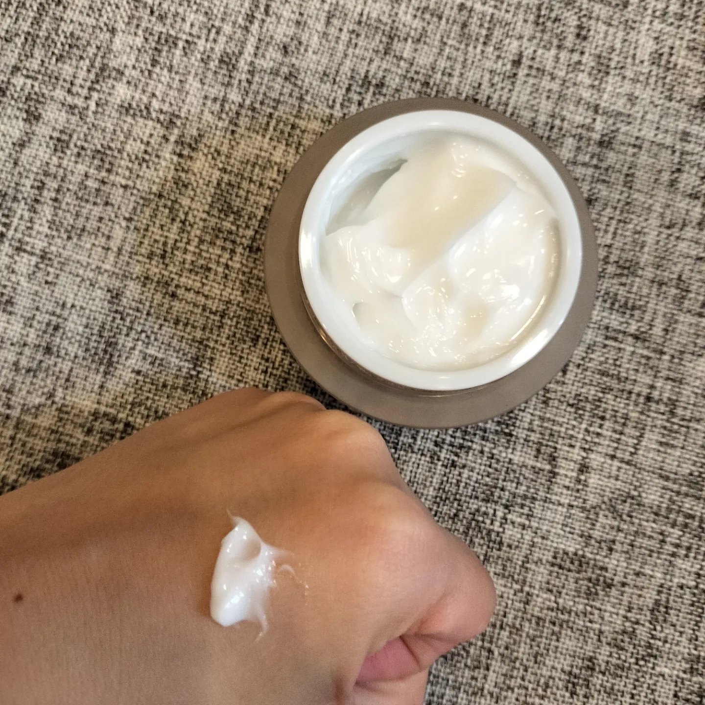 ペプチドハイドレーティングクリーム/favs/フェイスクリームを使ったクチコミ（2枚目）