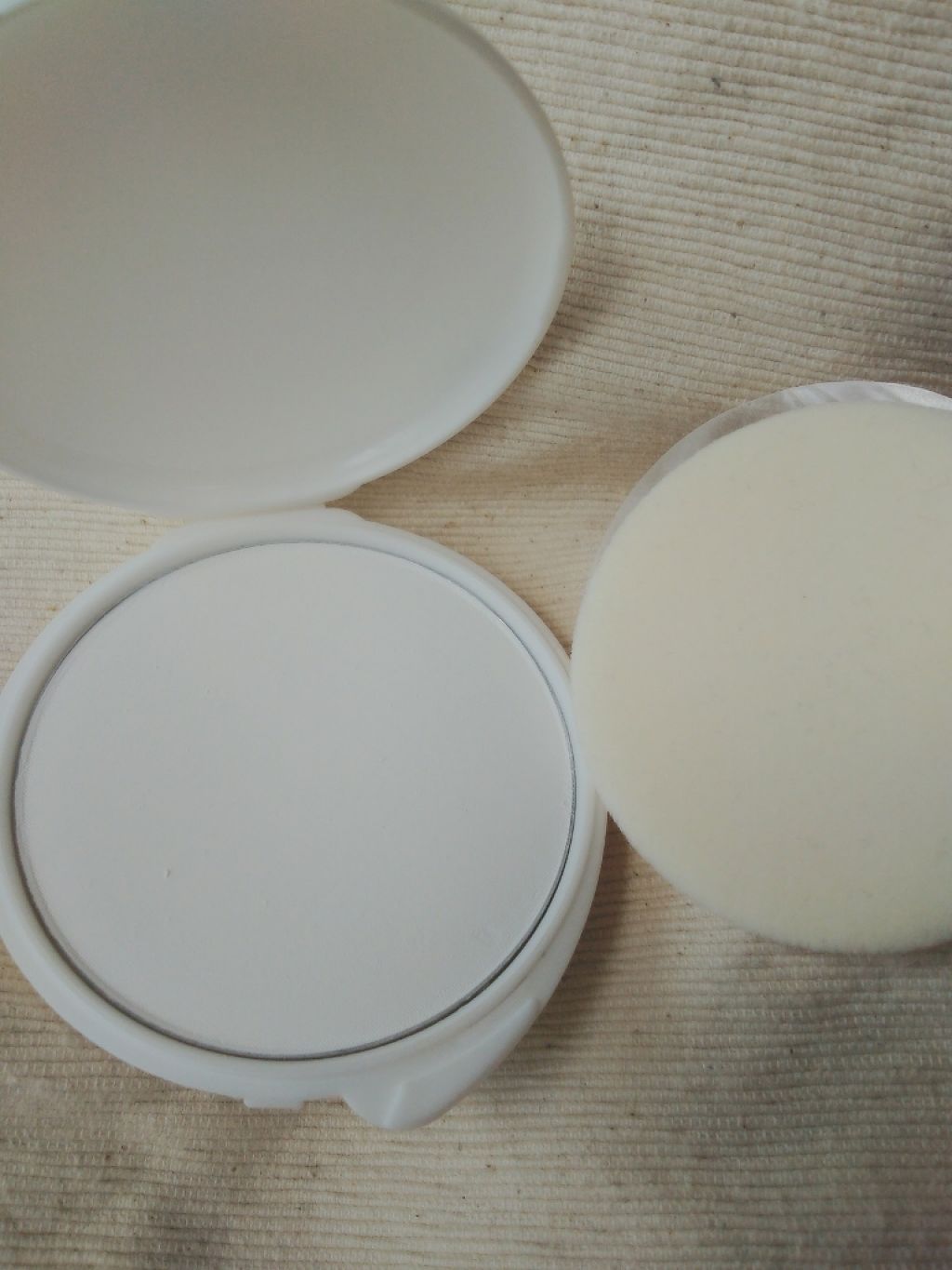 薬用固形パウダー/ピジョン/ボディパウダーを使ったクチコミ(2枚目)