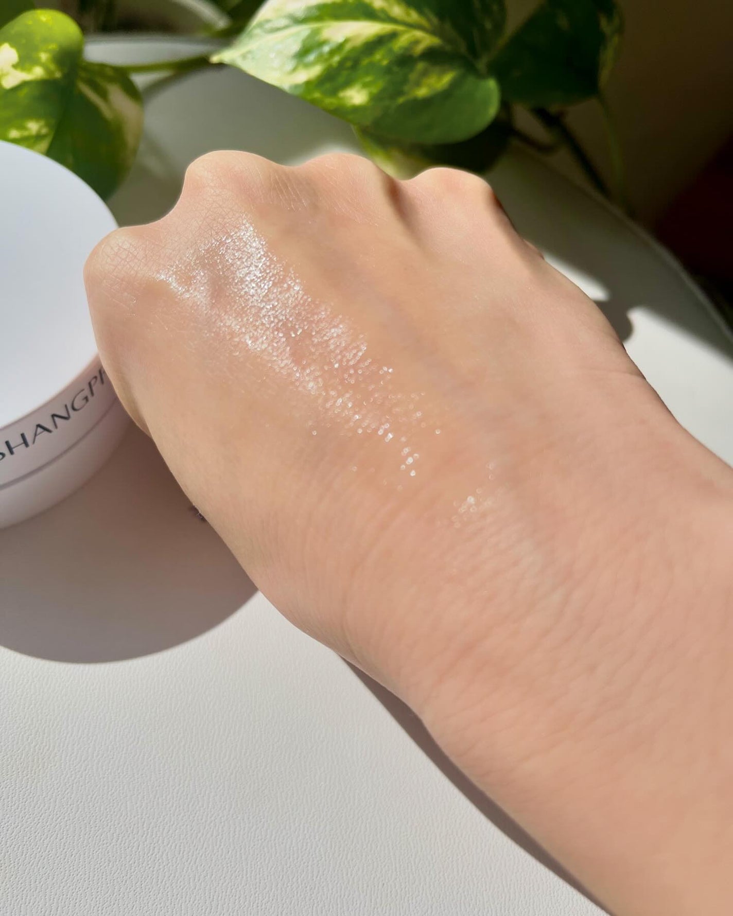 シャンティ on LIPS 「\コラーゲンでハリのある目元へ/\ぷるぷるアイマスク/@kok..」(6枚目)