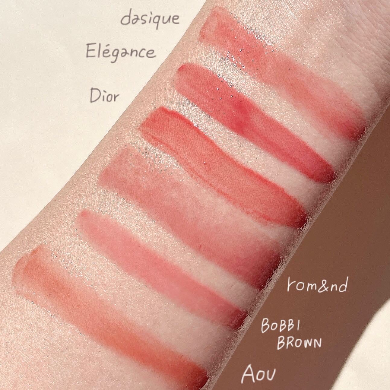 小針桃奈 on LIPS 「.こなれ感のあるベージュリップ📢ブライトサマー/ブライトスプ..」(5枚目)