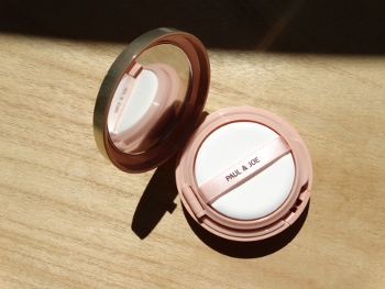 シースルー ヴェール コンパクト 02 肌にとけこみフレッシュに仕上げるナチュラルカラー/PAUL & JOE BEAUTE/ファンデーションを使ったクチコミ（1枚目）