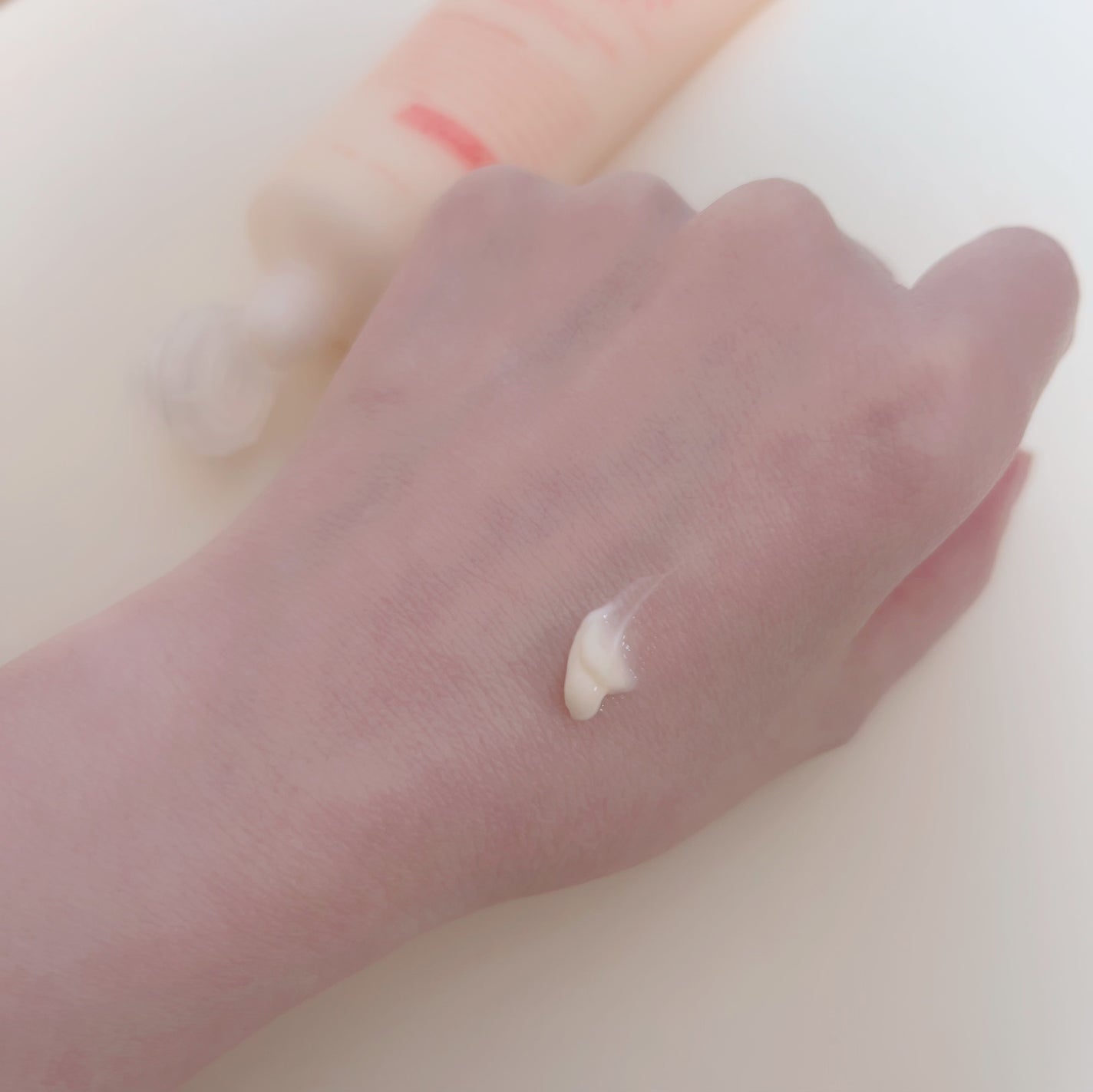 カラーフィットハンドクリーム/ロダレット/ハンドクリームを使ったクチコミ(2枚目)