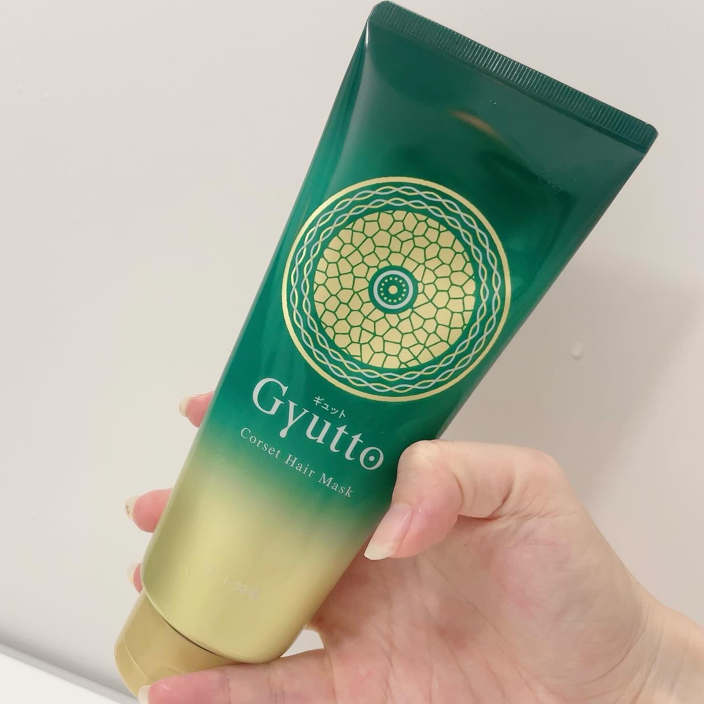 アットコスメのプレゼント当選♡

GYUTTO ロート製薬
コルセットヘアマスク✨

髪の芯を13種の美容液成分のうるおいで満たしてギュッと集中補正してくれるインバスヘアケア😍
髪の毛ツルッサラッ✨って感じの仕上がりで好き❣️さらさらで嬉