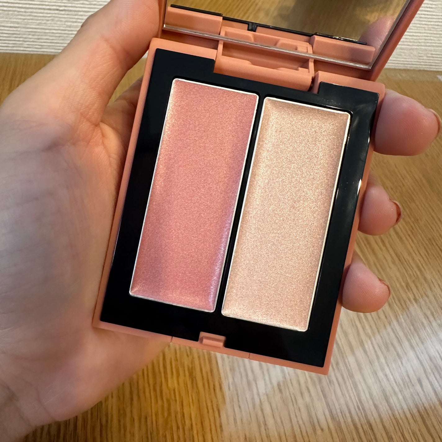 THREE シマリング グロー デュオ/THREE/クリームハイライトを使ったクチコミ(4枚目)