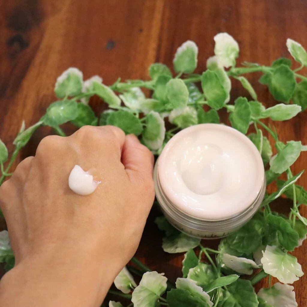 薬用美白・シワ改善オールインワンジェル/コラリッチ/オールインワン化粧品を使ったクチコミ(2枚目)