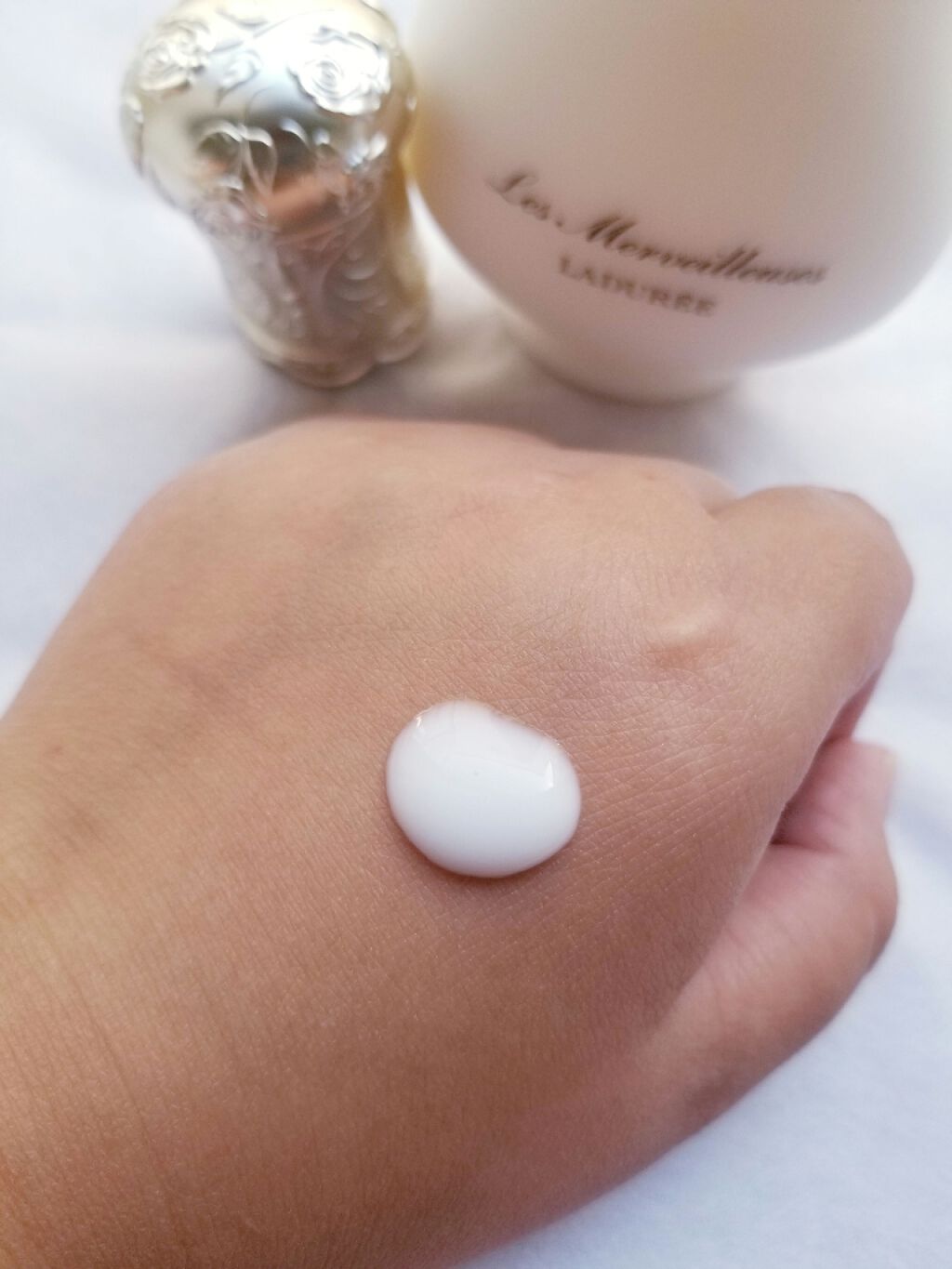 ローズ エッセンス エマルジョン/レ・メルヴェイユーズ ラデュレ/乳液を使ったクチコミ(4枚目)