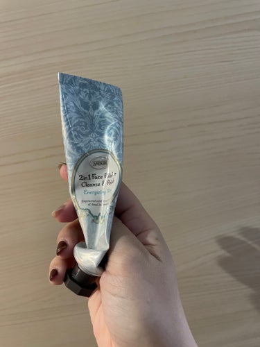 SABON フェイスポリッシャー リフレッシングを一本使い切りました✨

ミント感がかなり強く、使うとスッキリします🌱

スクラブも配合されていますがつっぱらずメイクノリも良くなるので気に入ってます☺️