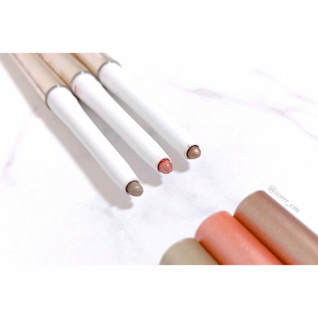 おいも on LIPS 「990円で愛され目元に♡初心者でもするする綺麗に描けるバビメロ..」(4枚目)