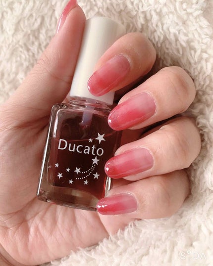 グロッシーネイルカラー A/デュカート/マニキュアを使ったクチコミ(1枚目)