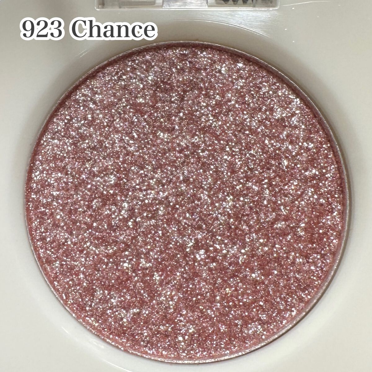 モノアイシャドウ/Laka/単色アイシャドウを使ったクチコミ(6枚目)