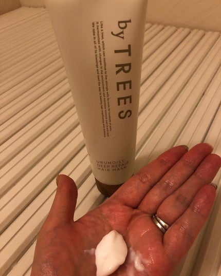 うるモイストディープリペアヘアマスク/byTREES/ヘアマスク・ヘアパックを使ったクチコミ(4枚目)