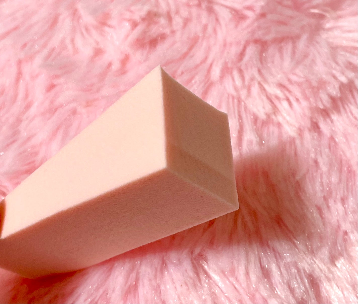 メイクアップスポンジ(バリューパック ウェッジ型 30個)/DAISO/パフ・スポンジを使ったクチコミ(5枚目)