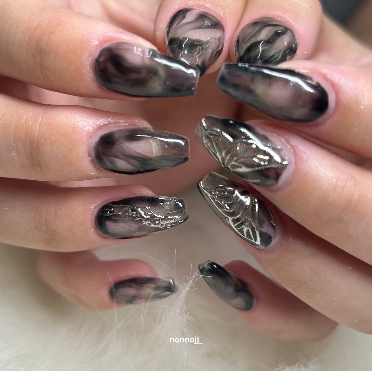 nozomi on LIPS 「NAILSGOGOサンでやってもらったネイル🖤3、4枚目は参考..」(1枚目)