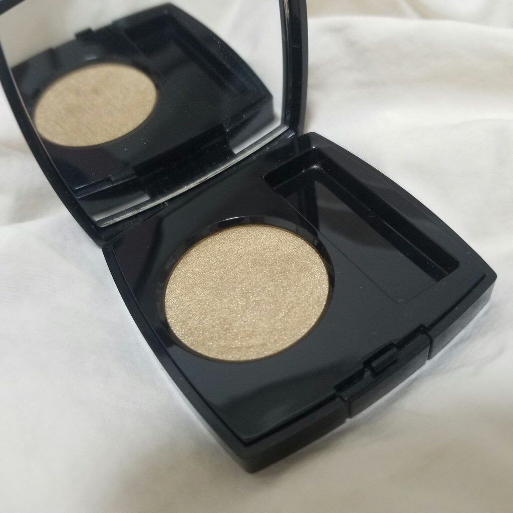 オンブル プルミエール プードゥル/CHANEL/単色アイシャドウを使ったクチコミ(2枚目)