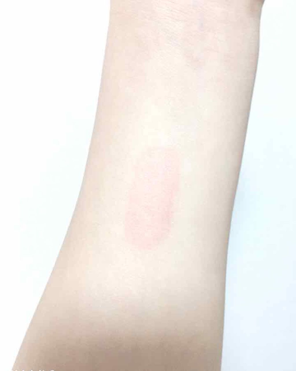 彩葉 on LIPS 「#スウォッチ#映えコスメ#私のポーチ#ベスコス2018私の一番..」(4枚目)