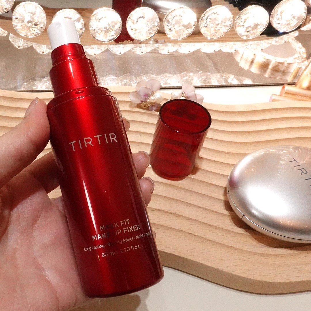 マスクフィット メイクアップフィクサー/TIRTIR(ティルティル)/フィックスミストを使ったクチコミ（2枚目）