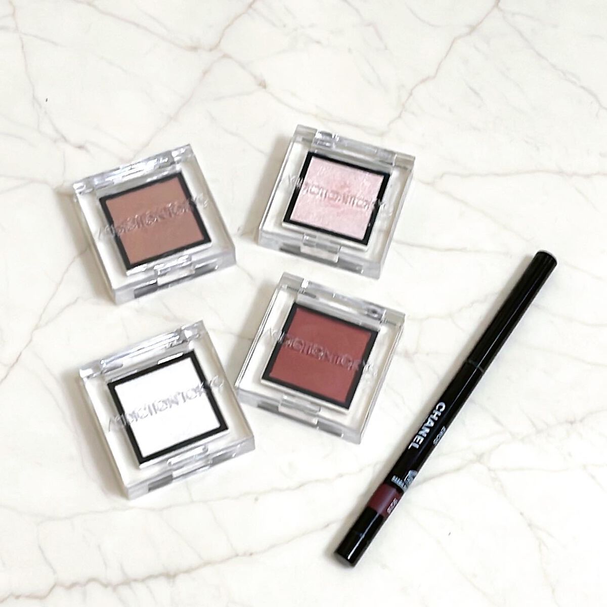 アディクション ザ アイシャドウ マット 025M Incarose/ADDICTION/単色アイシャドウを使ったクチコミ（1枚目）