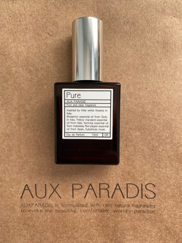 AUX PARADIS
#08 Pure(ピュア）

15ml　￥2,860
30ml　￥3,960
60ml　￥4,950

🌷香りの説明
抜けるような青空に映える野に咲く白い花。愛らしさの中に気高さ