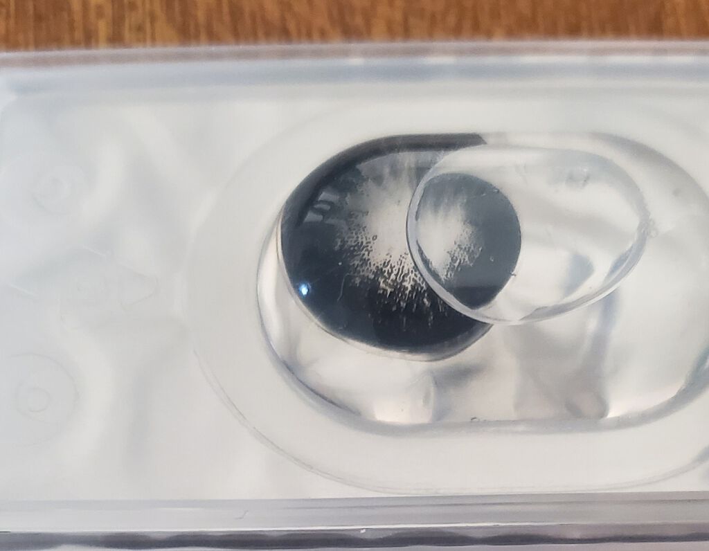 Fabulous(ファビュラス）1month/FABUROUS/カラーコンタクトレンズを使ったクチコミ（2枚目）