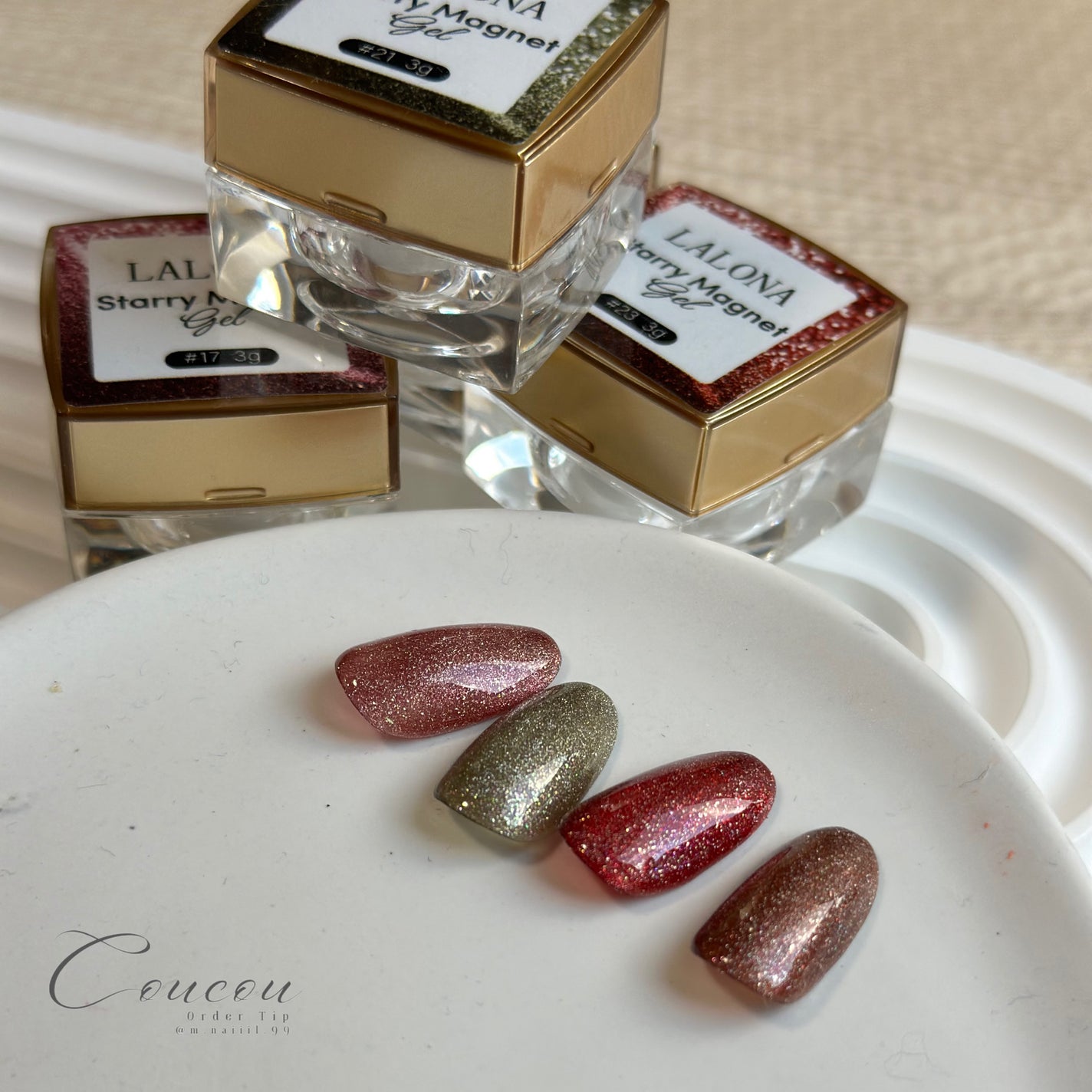 🐒ズボラママみっちゃんの高見えネイル💅 on LIPS 「キラッキラでかわいい😍マグの動きは他のマグネットジェルよりゆっ..」(3枚目)