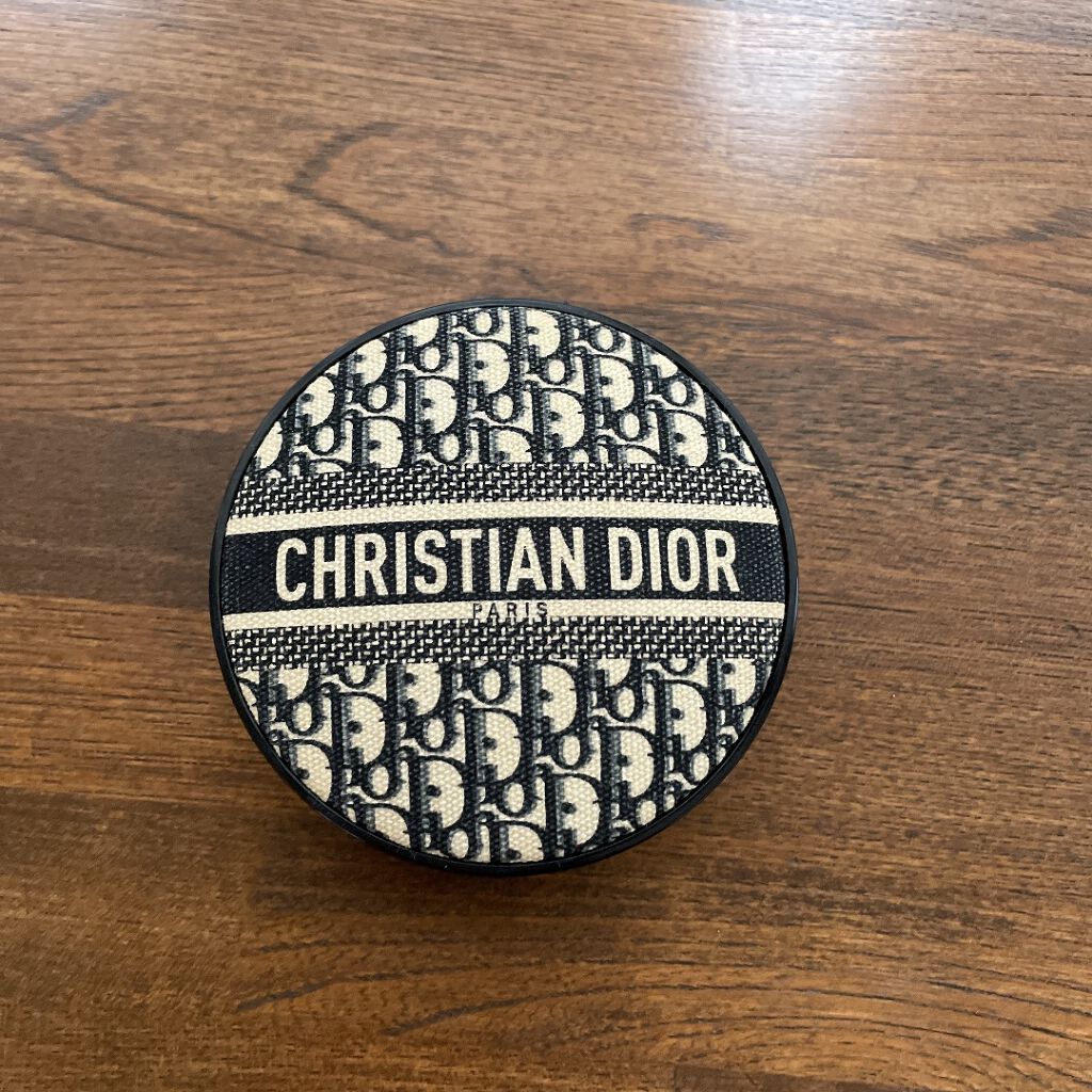【旧】ディオールスキン フォーエヴァー クッション/Dior/クッションファンデーションを使ったクチコミ（1枚目）