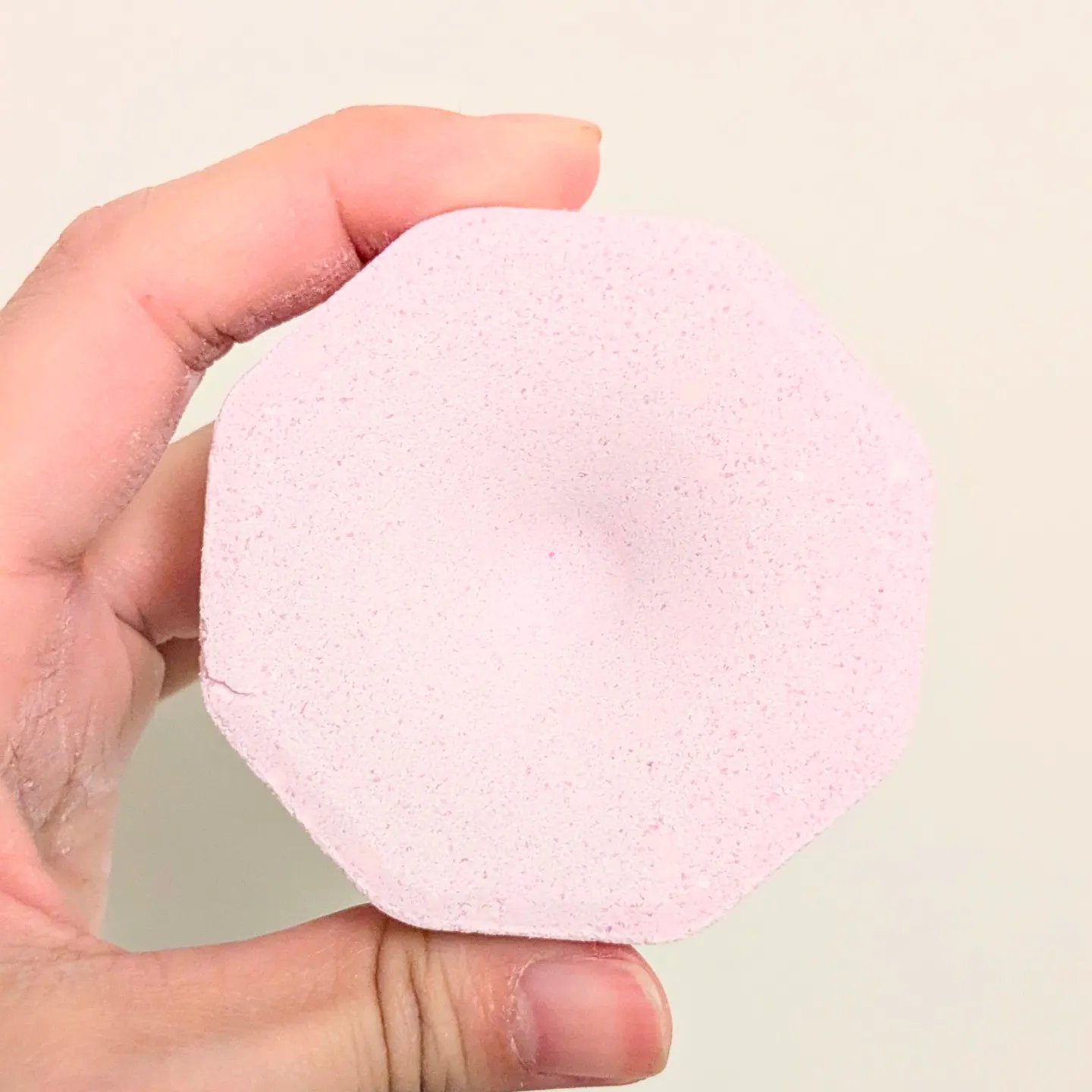 バブ モンスターバブルMEGA級 ボコボコ泡 スパイシーエナジーの香り​/バブ/炭酸系入浴剤を使ったクチコミ（3枚目）